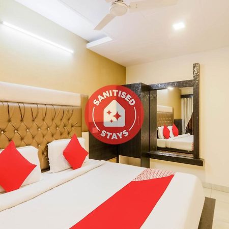 Oyo 79765 Hotel Samrat Lucknow Extérieur photo