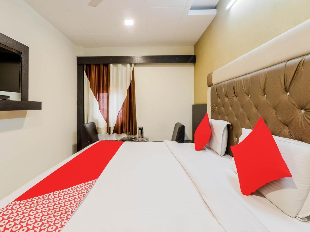 Oyo 79765 Hotel Samrat Lucknow Extérieur photo
