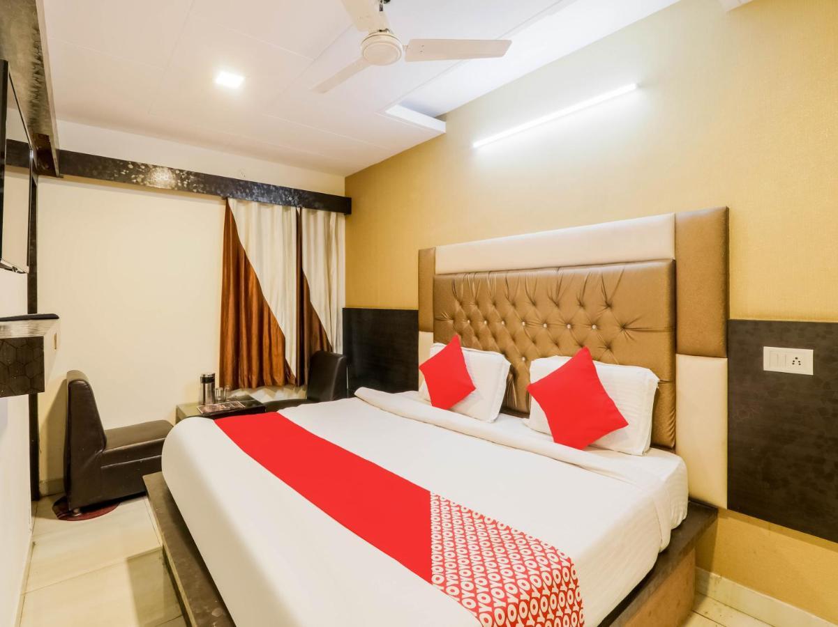 Oyo 79765 Hotel Samrat Lucknow Extérieur photo